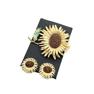 Vintage BSK Daisy Pin Brooch and Earrings Set Enamel Sunflowers and Rhinestones